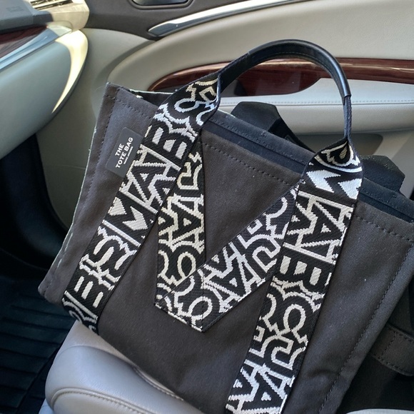 Marc Jacobs Handbags - The tote bag